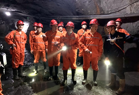 周天偉到新橋礦業(yè)開(kāi)展安全防汛度汛檢查