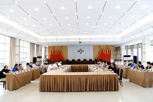 佳源集團董事長沈玉興一行來公司調研