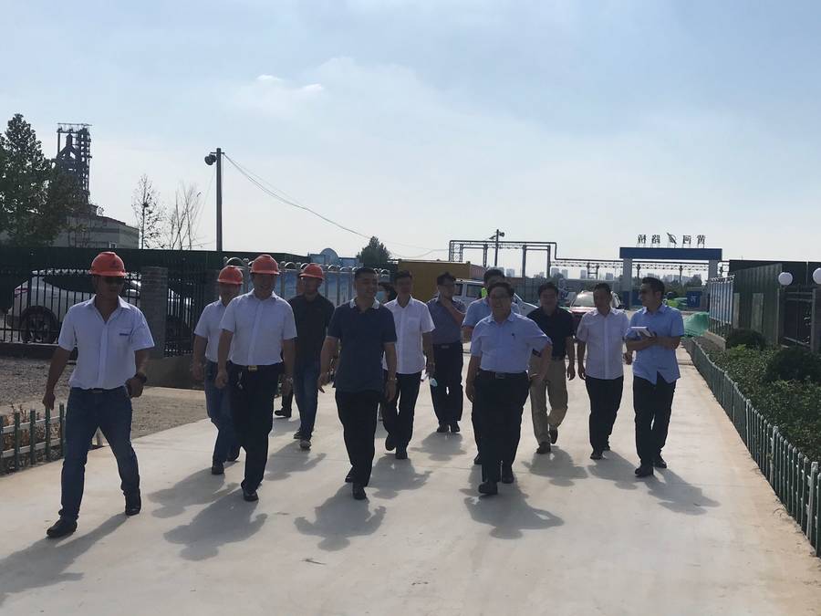 公司黨群工作中心開展首次團建活動