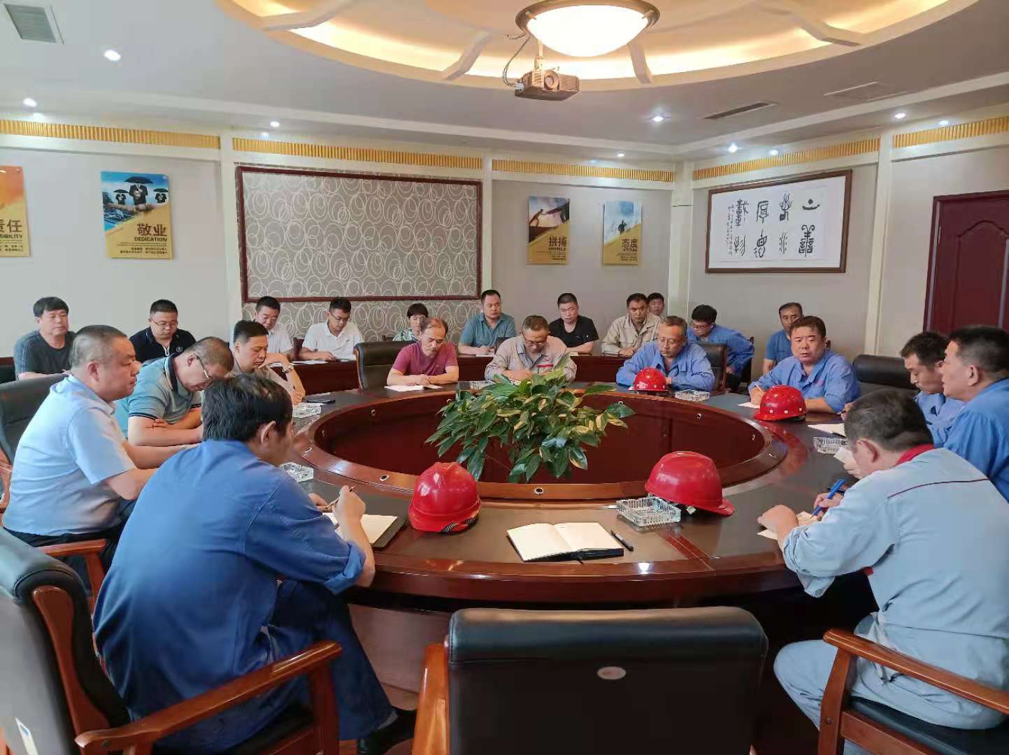 孔濤來集團開展“送清涼”活動